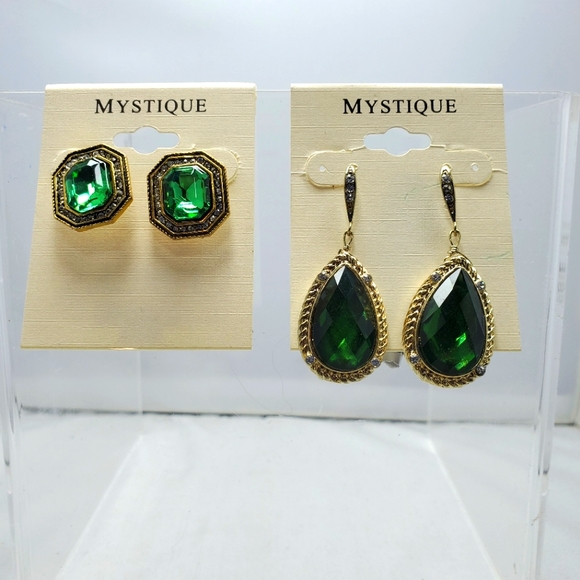 2/$21 2 prs Mystique emerald green earrings button & dangle with rhinest… - Picture 1 of 3